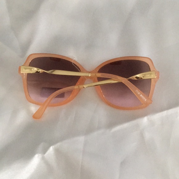 New Steve Madden Blush Acrylic Cats Eye Sunglasses - Picture 4 of 4